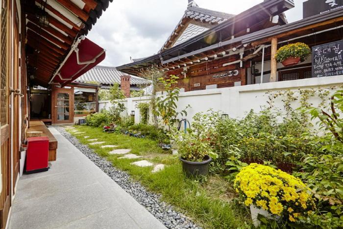 Jeonju Nostalgic Home Екстер'єр фото