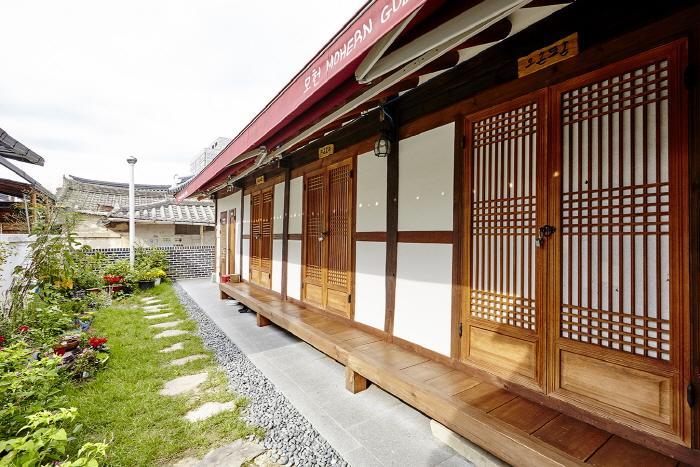 Jeonju Nostalgic Home Екстер'єр фото